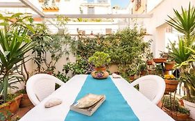 Nel cuore della Kalsa Ideale per Remote Working