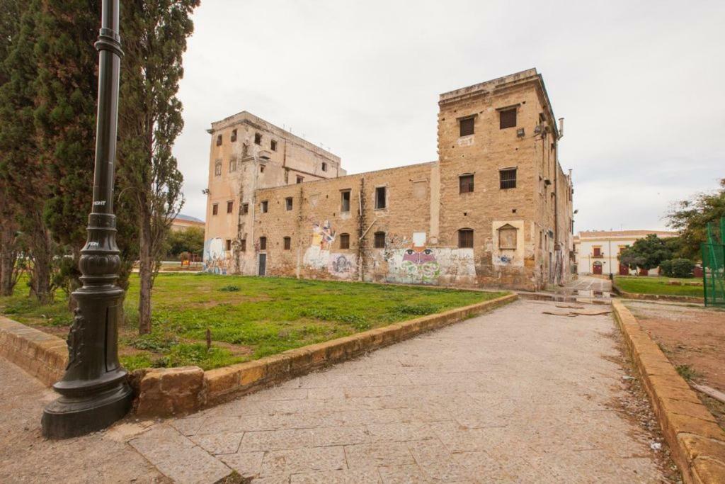 Nel cuore della Kalsa Ideale per Remote Working Palermo Esterno foto